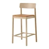 Betty TK14 Counter Chair barstol 65 cm, Noble konjaksfärgat läder-lackad ek^&Tradition Outlet