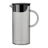 Vattenkaraffer & Kannor-Stelton EM77 kanna med lock 1,5 L, Smoke