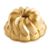 Kakformar & Pepparkaksformar-Nordic Ware piroutte bundt bakform 2,4 l, Guld