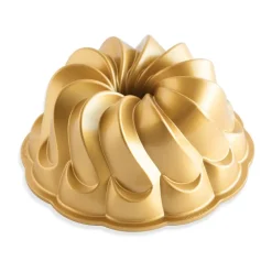 Kakformar & Pepparkaksformar-Nordic Ware piroutte bundt bakform 2,4 l, Guld