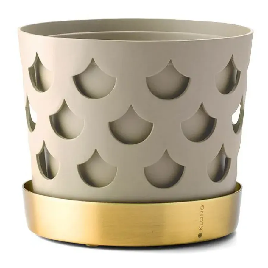 Krukor-KLONG Trio Drop kruka beige med fat i mässing, Small Ø12 cm